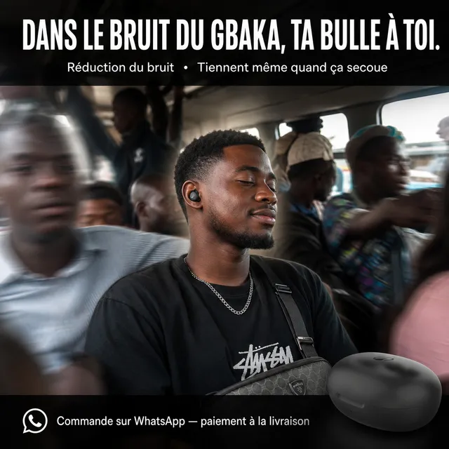 Mise en scène générée : jeune homme sereine avec ses écouteurs dans un gbaka bondé — réduction de bruit.